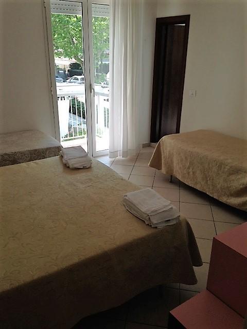 Camera Familiare con Bagno Privato